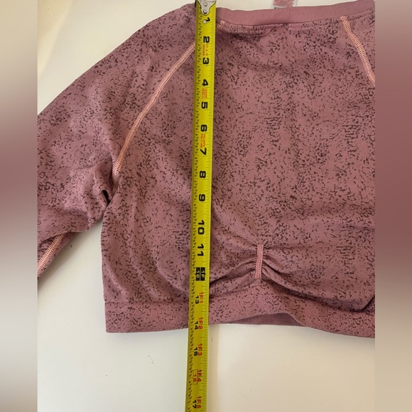 Gymshark Adapt Fleck Seamless Long Sleeve Crop Top - Picture 11 of 13